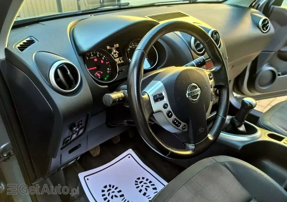 NISSAN Qashqai 1.6 Acenta