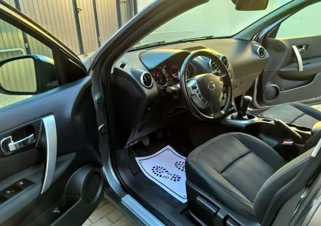 NISSAN Qashqai 1.6 Acenta
