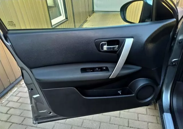 NISSAN Qashqai 1.6 Acenta