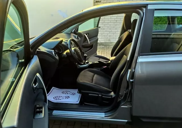 NISSAN Qashqai 1.6 Acenta