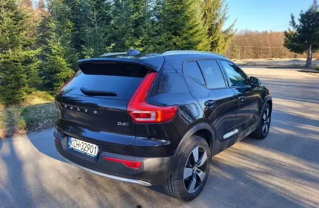 VOLVO Xc 40 