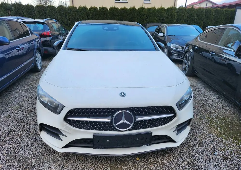 MERCEDES-BENZ Klasa A 180 d 7G-DCT AMG Line