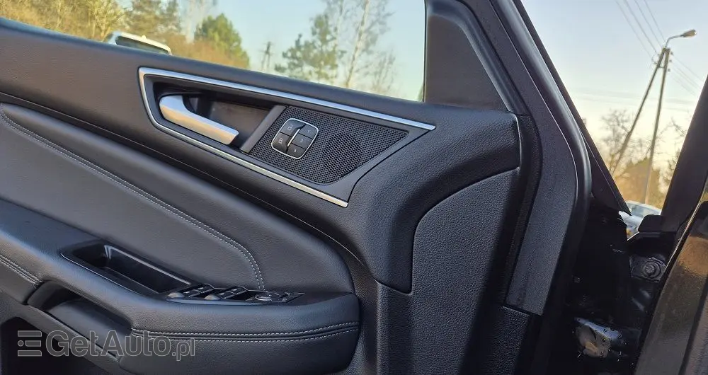 FORD S-Max 2.0 TDCi Titanium