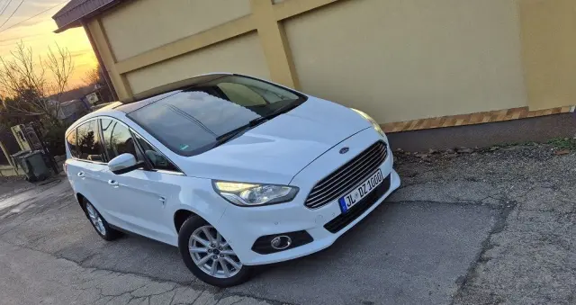 FORD S-Max 2.0 TDCi Titanium