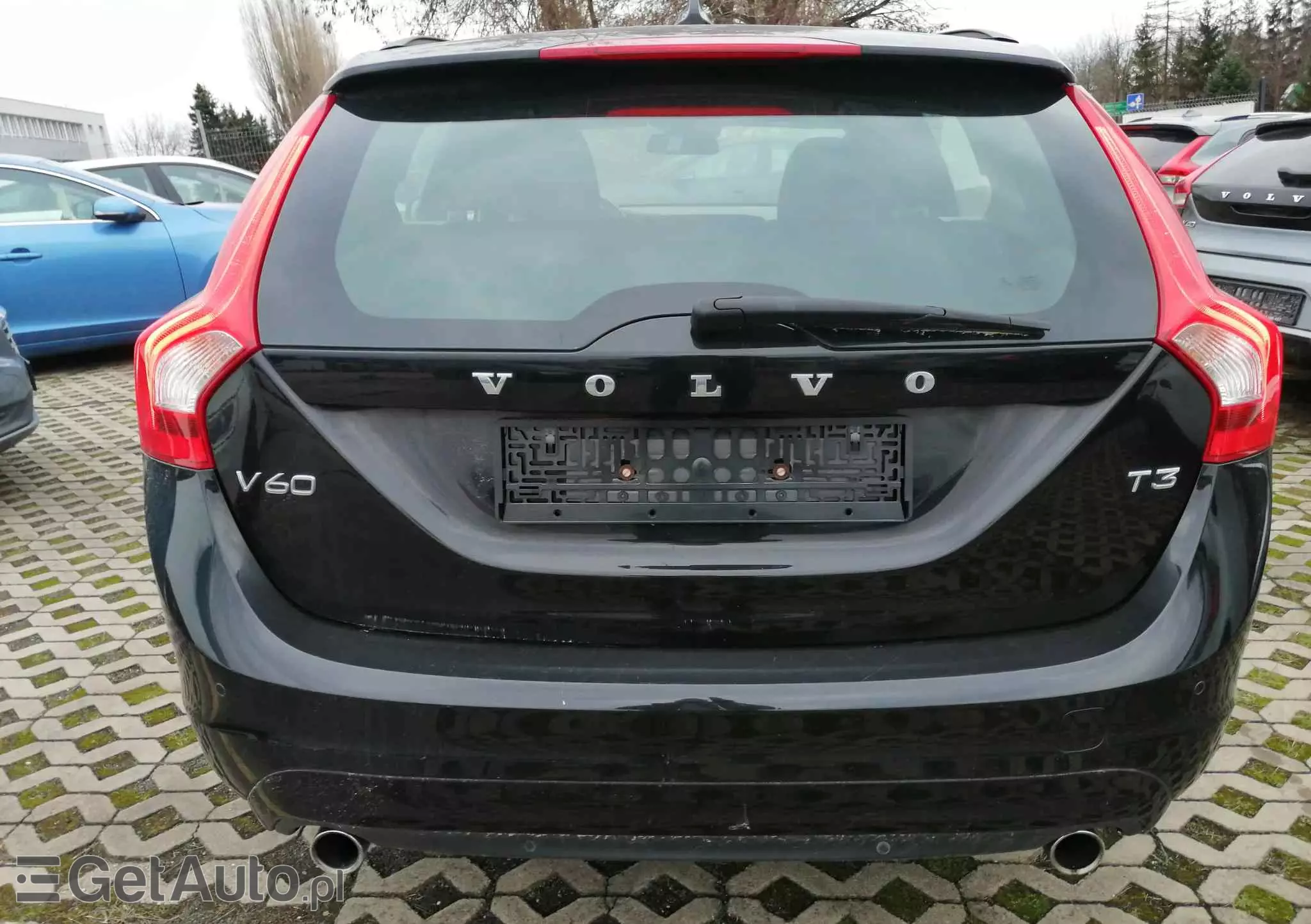 VOLVO V60 T3 Drive-E Dynamic Edition (Kinetic)