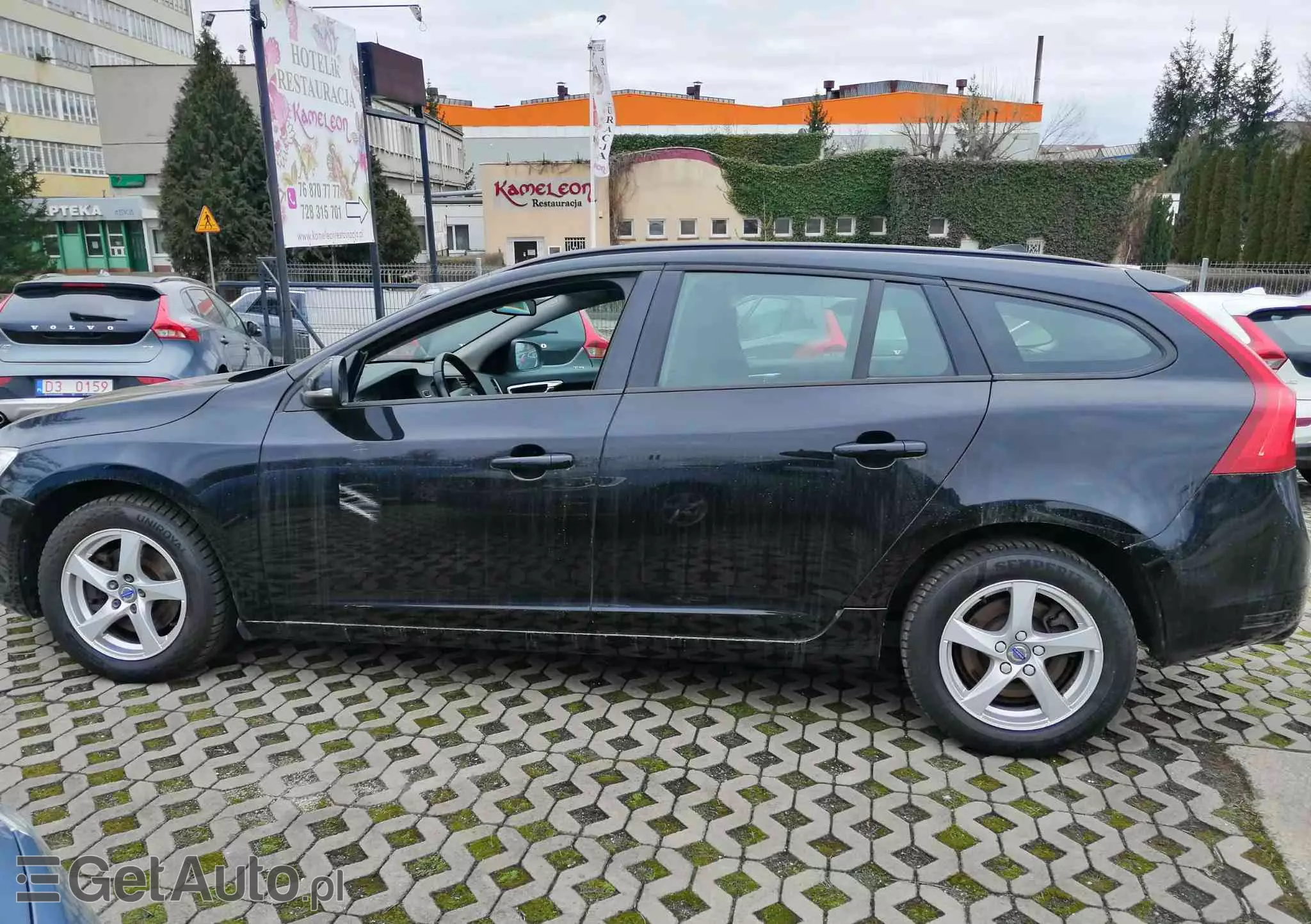 VOLVO V60 T3 Drive-E Dynamic Edition (Kinetic)