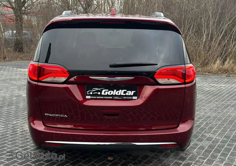 CHRYSLER Pacifica 