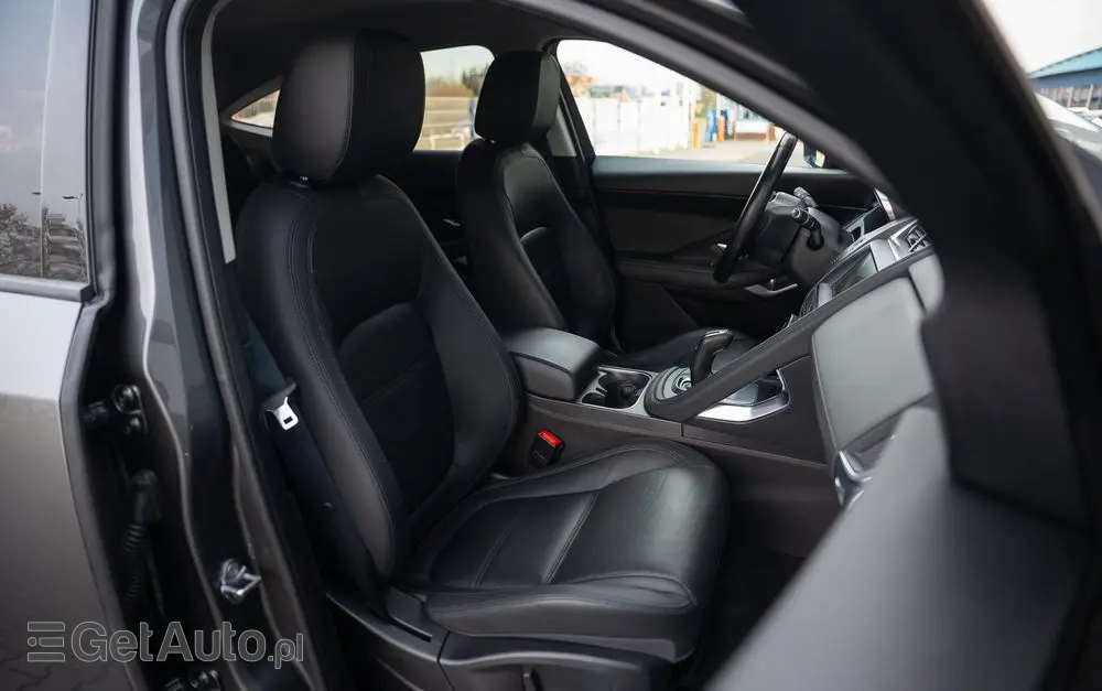 JAGUAR E-Pace P200 AWD SE