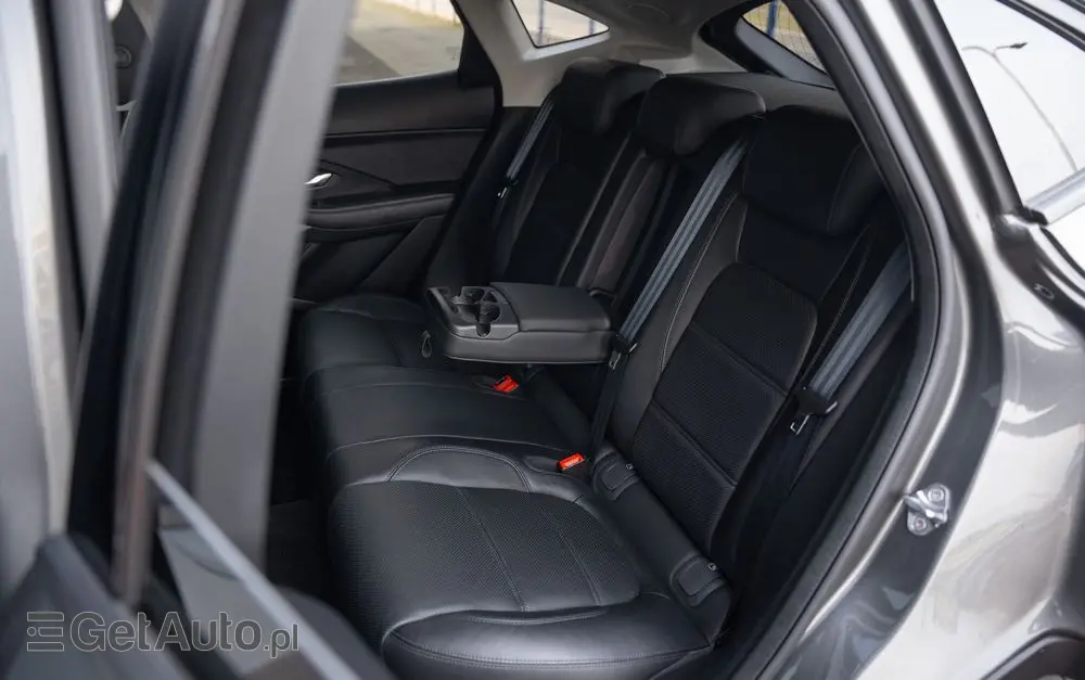 JAGUAR E-Pace P200 AWD SE