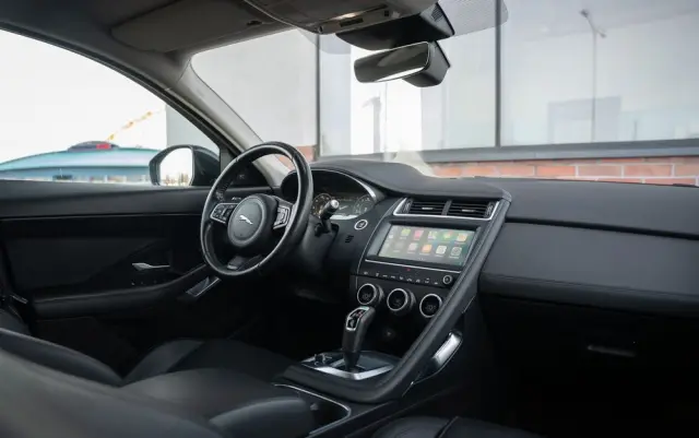 JAGUAR E-Pace P200 AWD SE