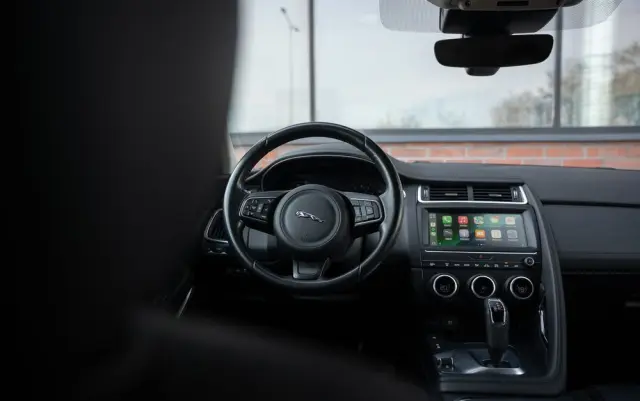 JAGUAR E-Pace P200 AWD SE