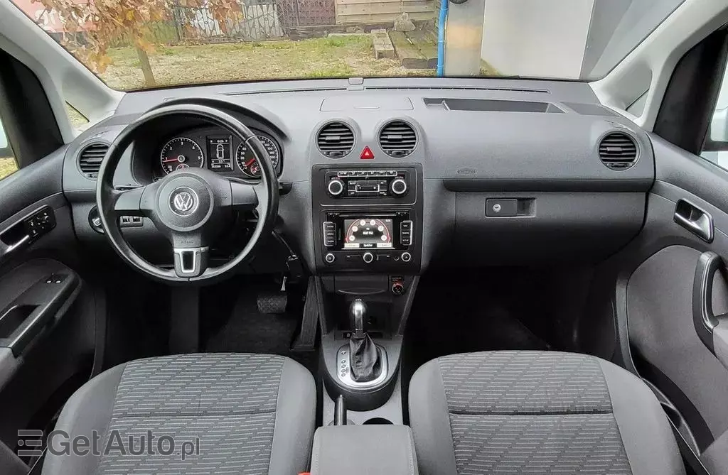 VOLKSWAGEN Caddy 