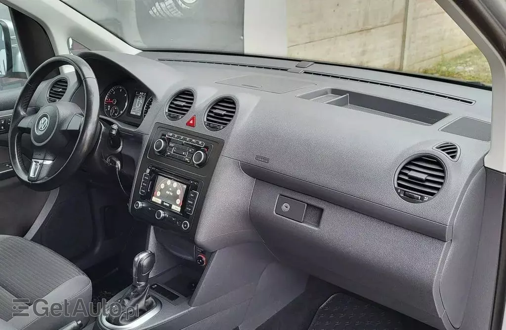 VOLKSWAGEN Caddy 