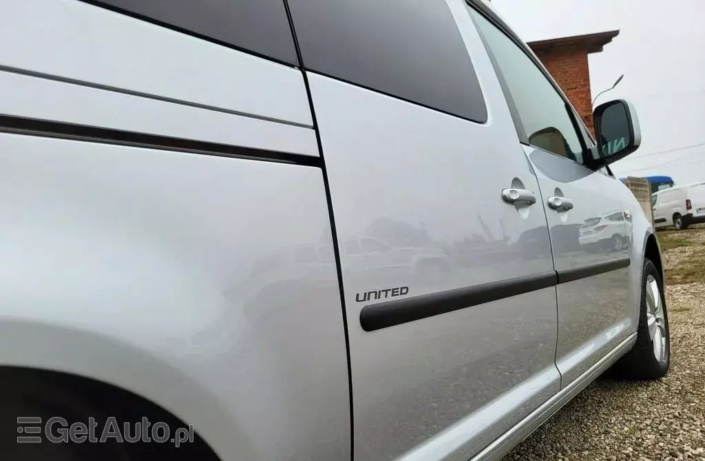 VOLKSWAGEN Caddy 