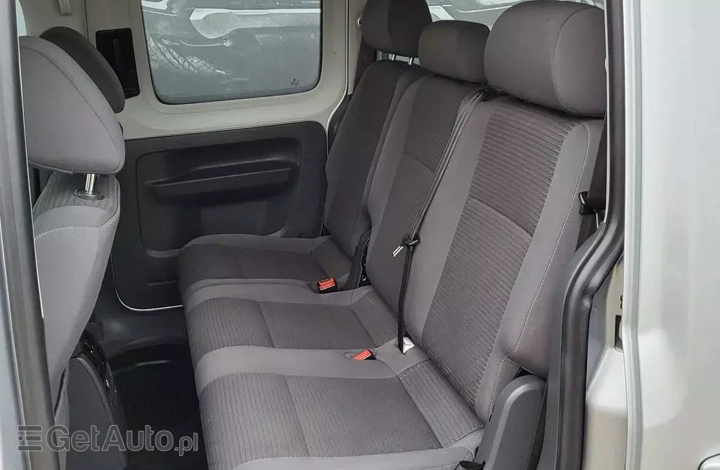 VOLKSWAGEN Caddy 