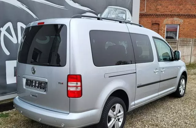 VOLKSWAGEN Caddy 