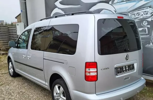 VOLKSWAGEN Caddy 