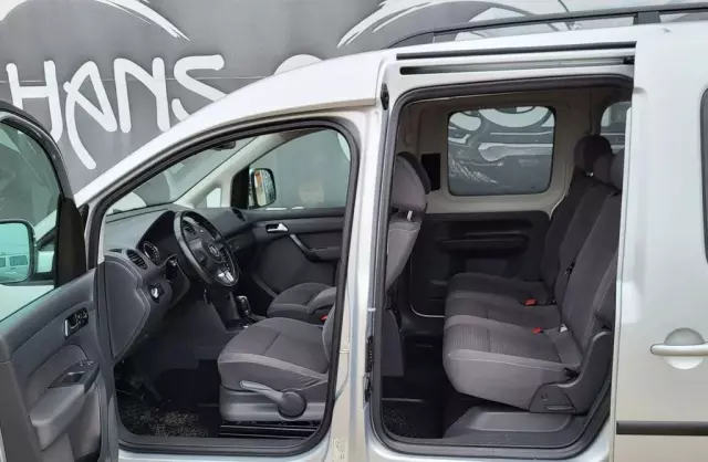 VOLKSWAGEN Caddy 