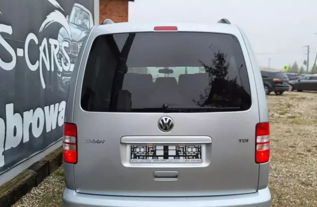 VOLKSWAGEN Caddy 