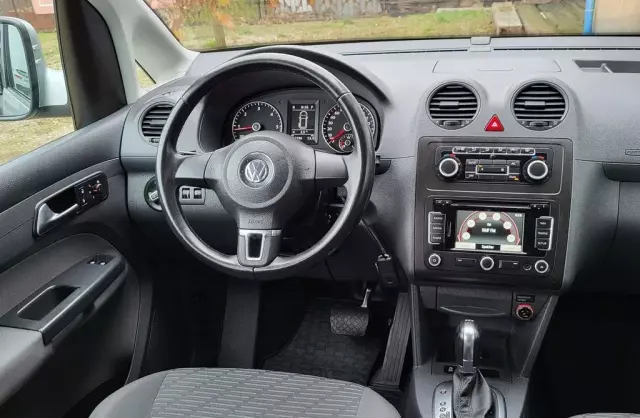 VOLKSWAGEN Caddy 