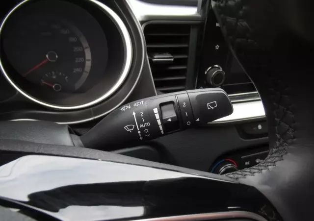 KIA Ceed 1.5 T-GDI M