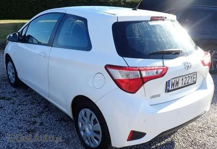 TOYOTA Yaris 1.5 Active