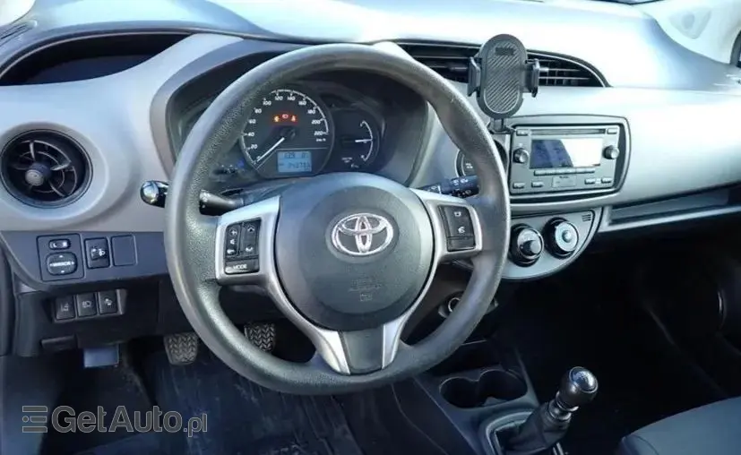 TOYOTA Yaris 1.5 Active
