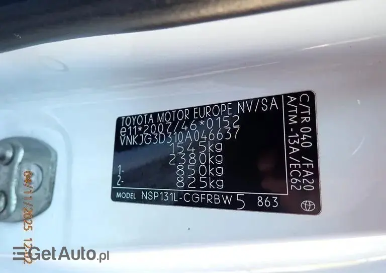 TOYOTA Yaris 1.5 Active