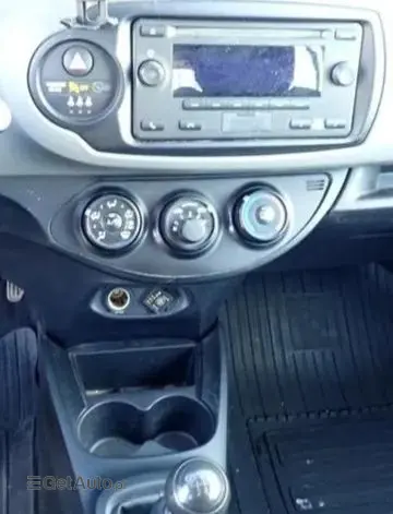 TOYOTA Yaris 1.5 Active