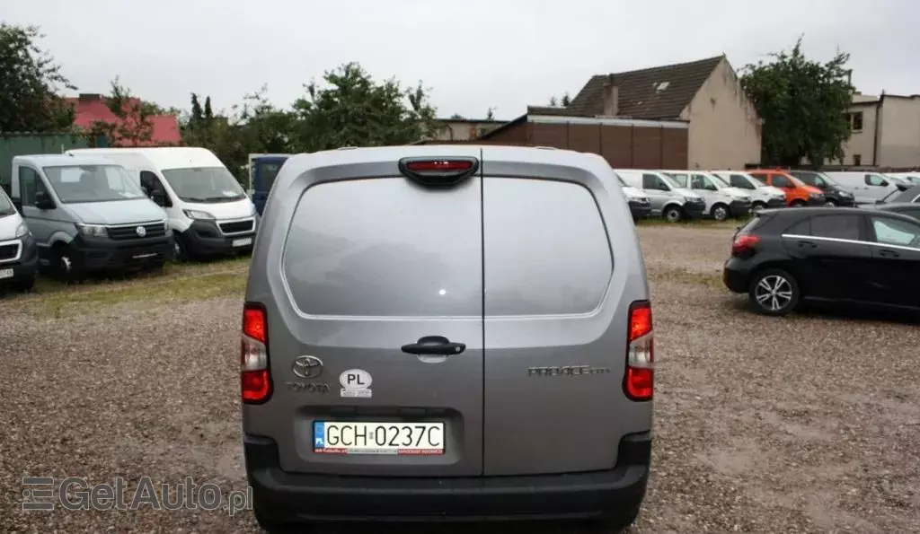 TOYOTA Proace 