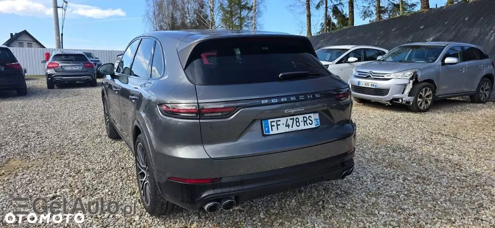 PORSCHE Cayenne 