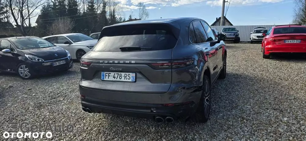 PORSCHE Cayenne 