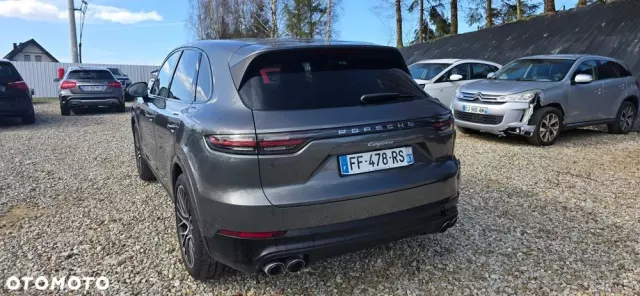 PORSCHE Cayenne 