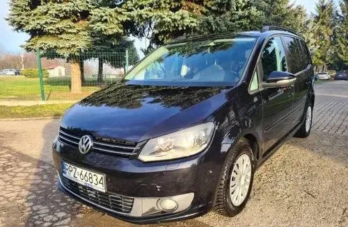 VOLKSWAGEN Touran 