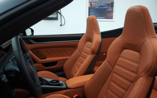 PORSCHE 911 Carrera S Cabrio