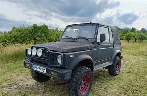 SUZUKI Samurai 