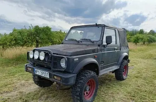 SUZUKI Samurai 
