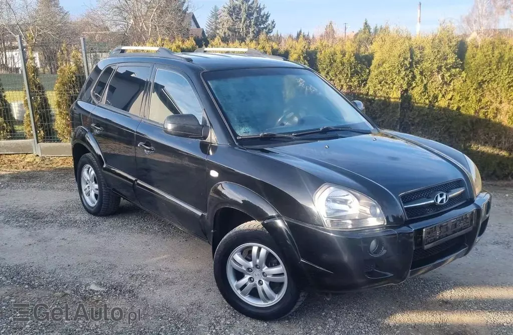 HYUNDAI Tucson 
