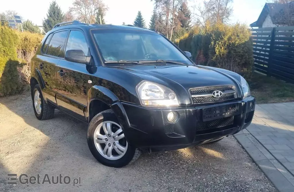HYUNDAI Tucson 