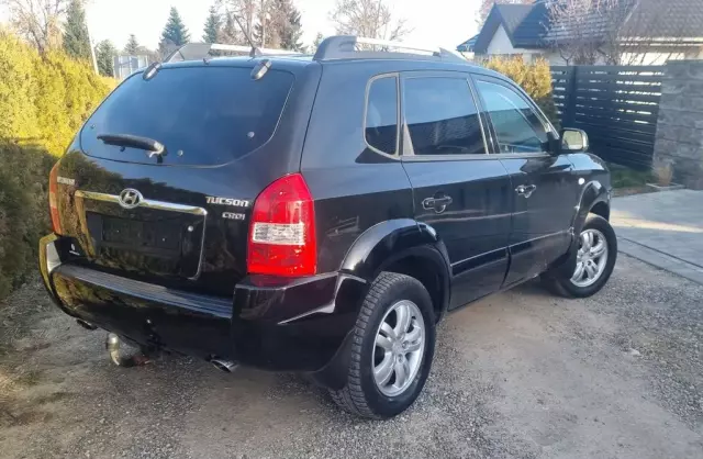 HYUNDAI Tucson 