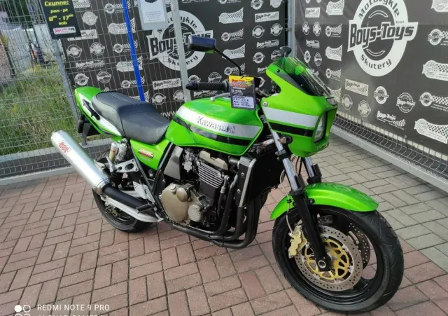 KAWASAKI ZRX 