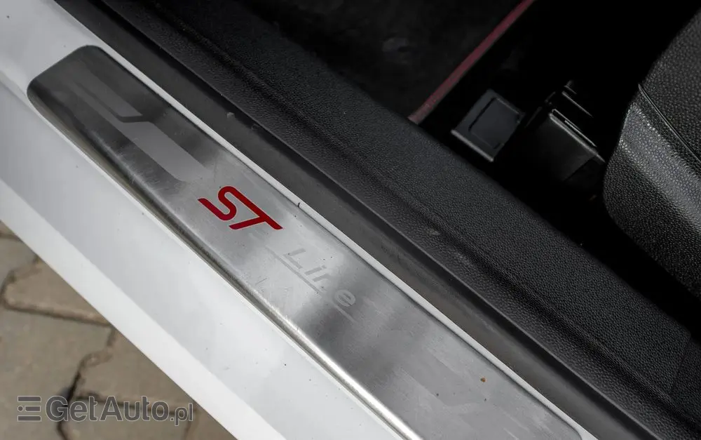 FORD EcoSport 1.5 EcoBlue Allrad ST-LINE