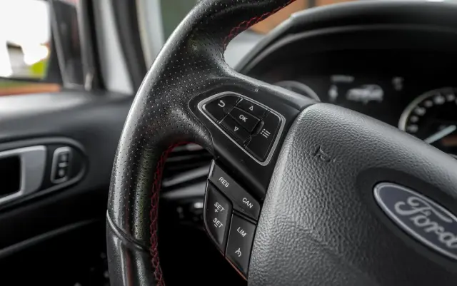 FORD EcoSport 1.5 EcoBlue Allrad ST-LINE