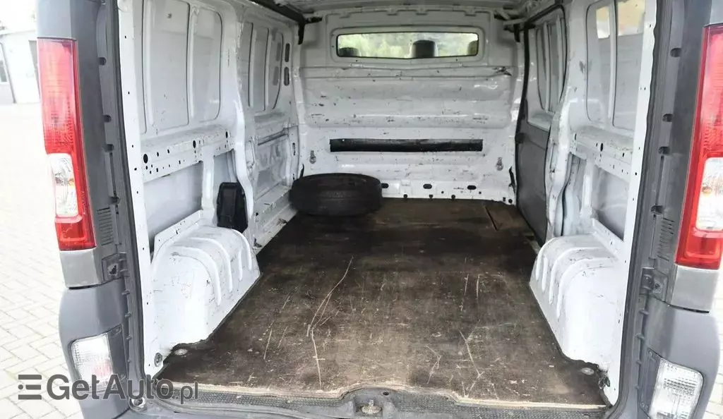 OPEL Vivaro 