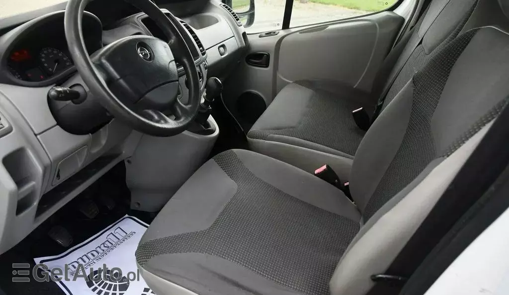 OPEL Vivaro 