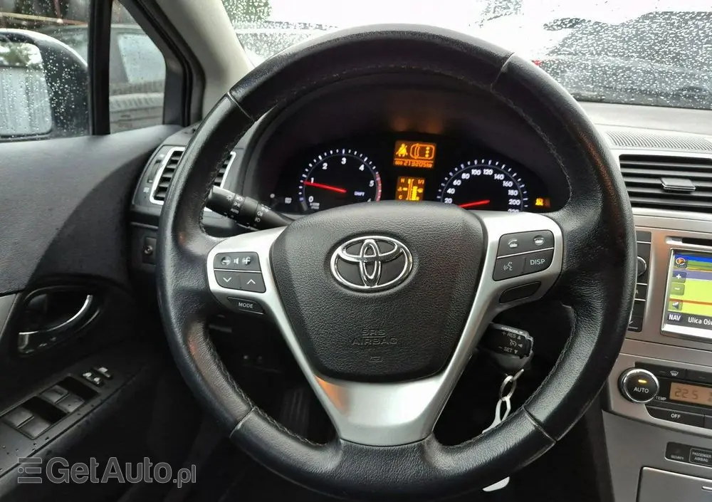 TOYOTA Avensis 
