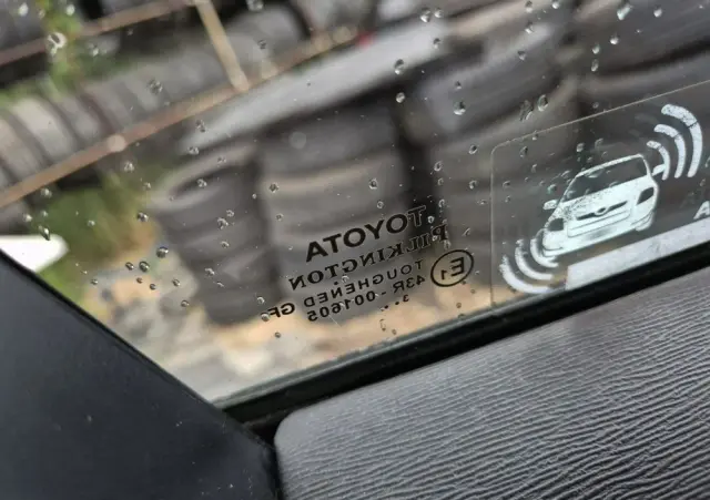 TOYOTA Avensis 