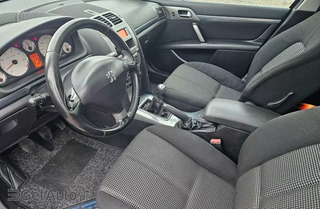 PEUGEOT 407 