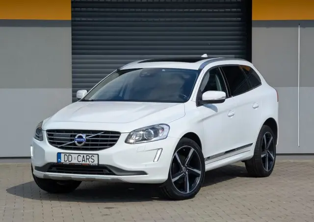 VOLVO XC 60 D3 Drive-E Summum