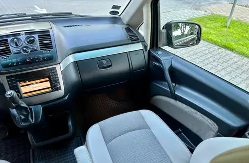 MERCEDES-BENZ Viano 